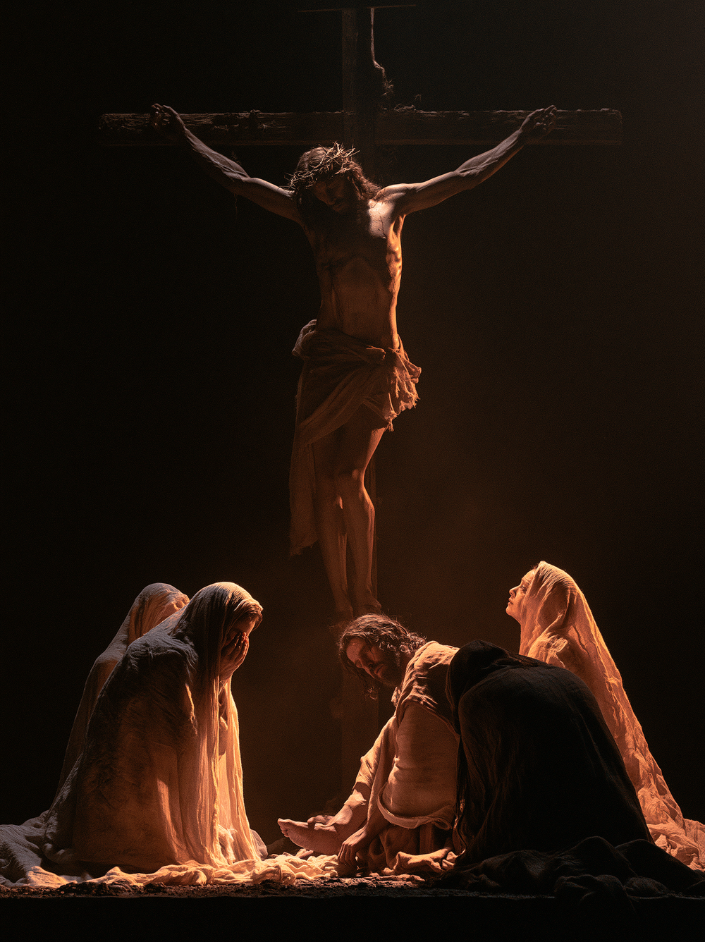 La Crucifixion — Silence sacré · Portrait n° 15 — art chrétien