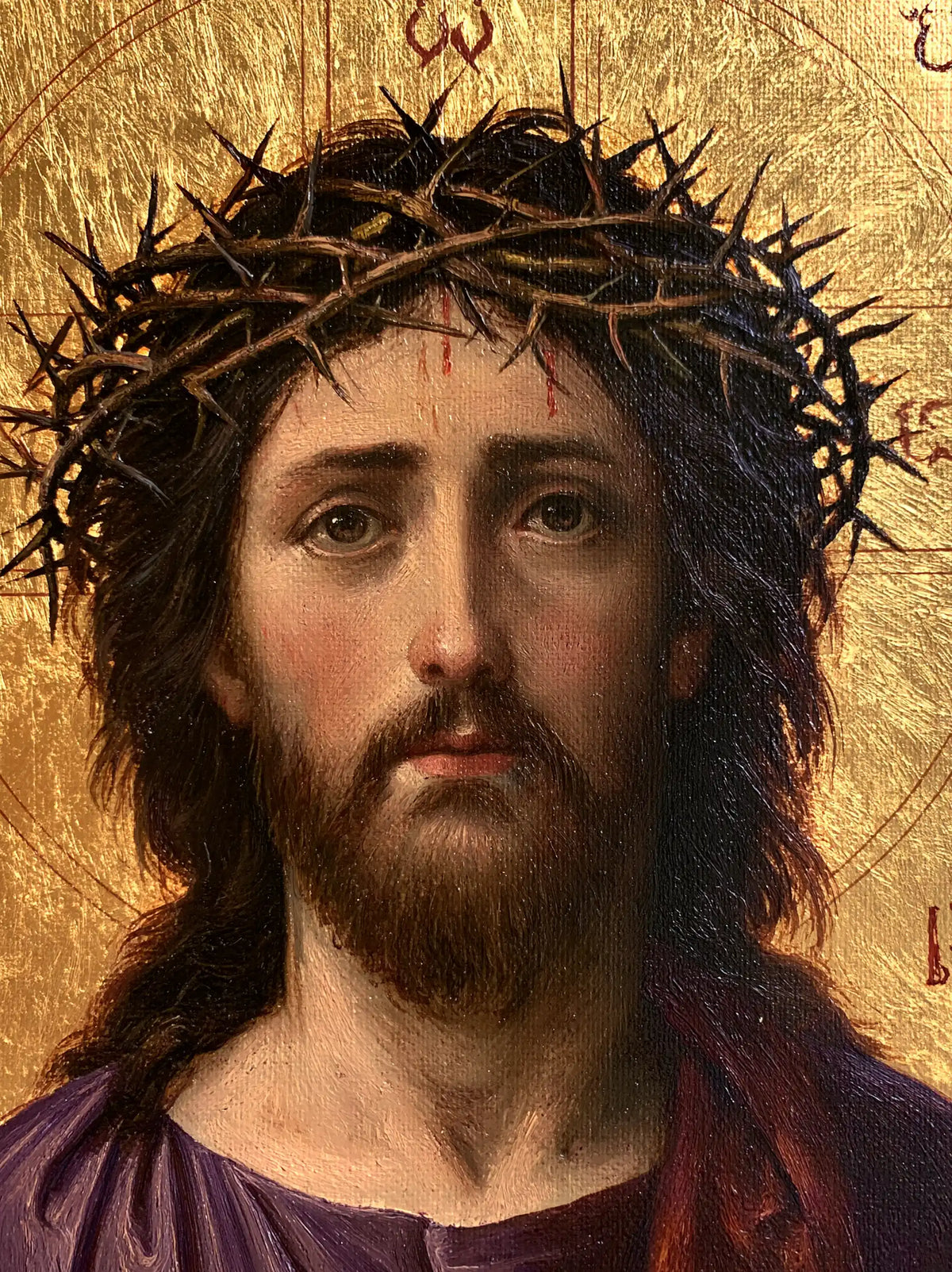Jésus couronné d’épines — La Couronne aux pointes noires sur l’or